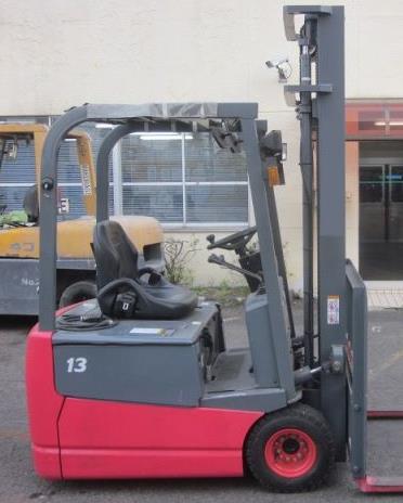 電動叉車出租多少錢  電動叉車出租廠家報價