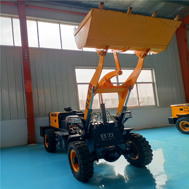 920矮體裝載機(jī)小型鏟車農(nóng)用養(yǎng)殖廠輪式裝載機(jī)
