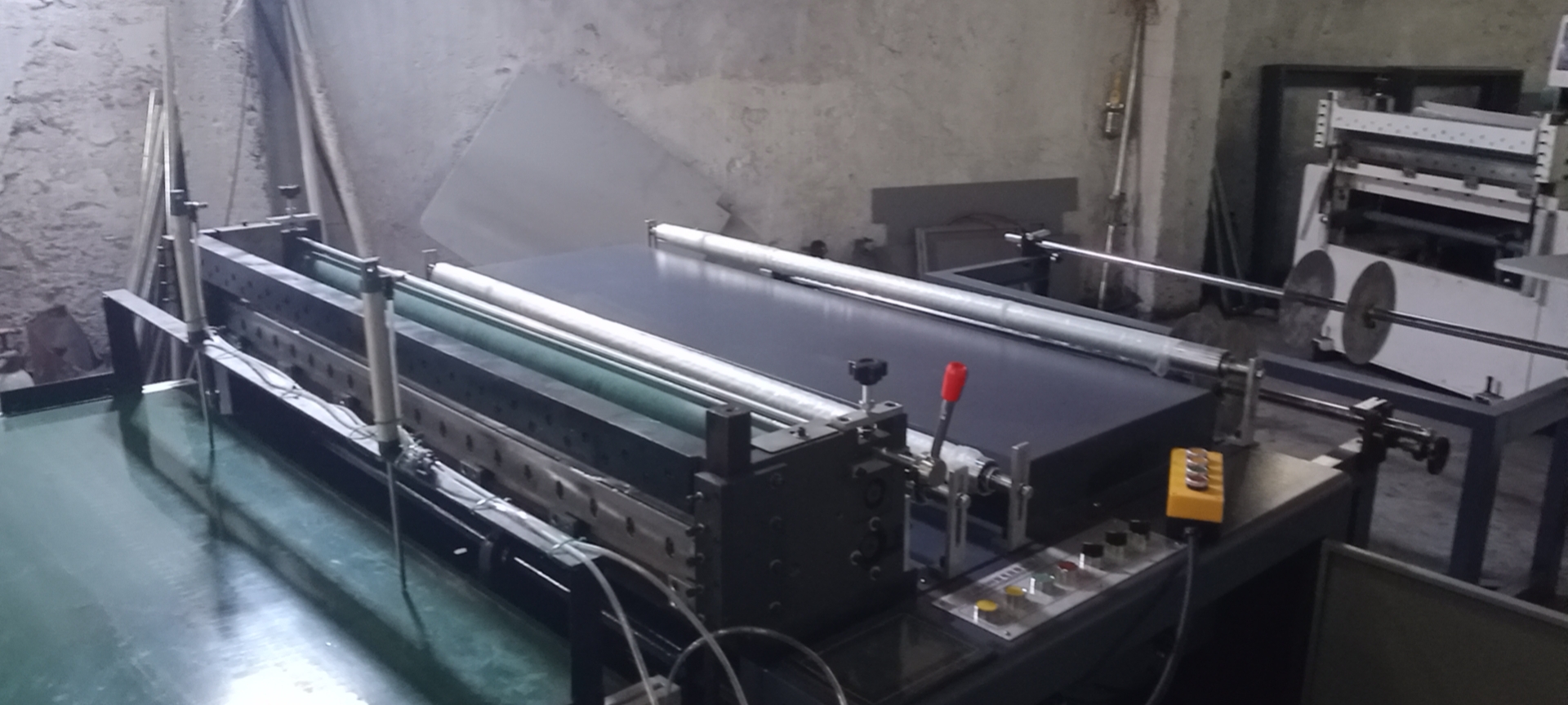 電腦全自動pu膜裁切機  電腦pu膜裁切機