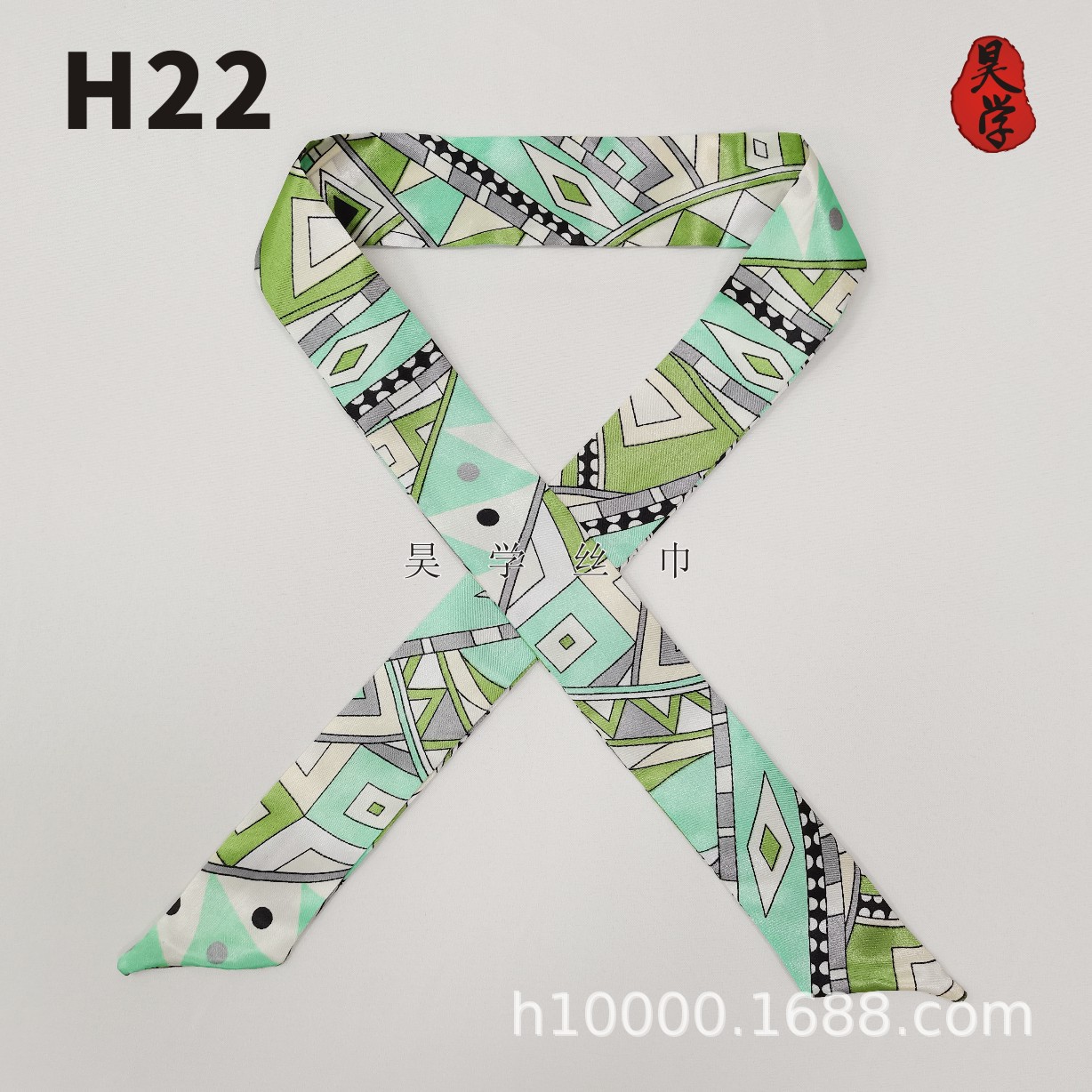 小長(zhǎng)條女絲巾定制 小長(zhǎng)條絲巾定制廠家 廣州絲巾訂做價(jià)格