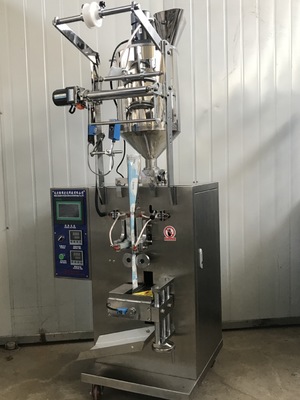 廠家直銷(xiāo)液體醬油醋辣椒油包裝機(jī)