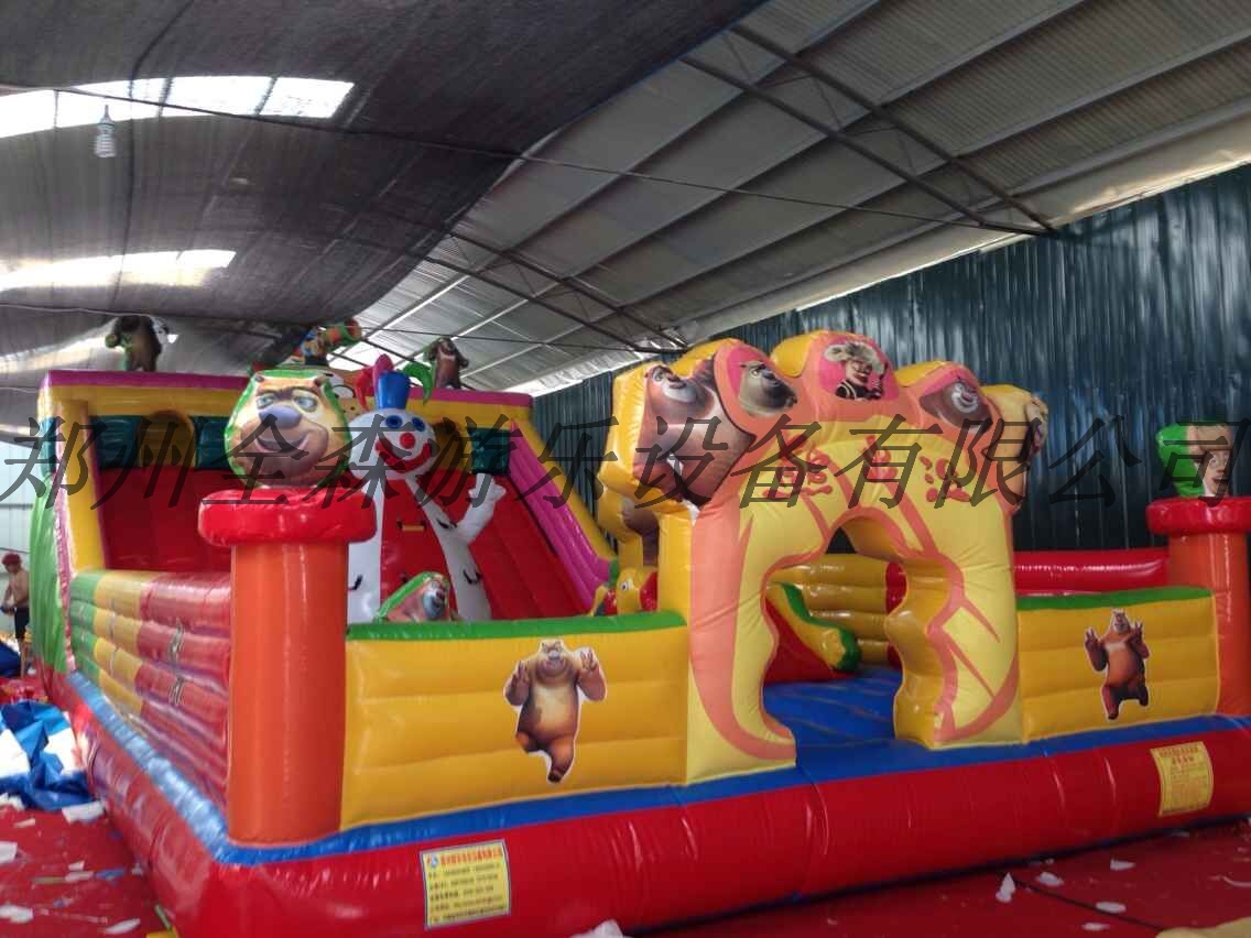 戶外充氣城堡滑梯蹦蹦床游樂設(shè)備