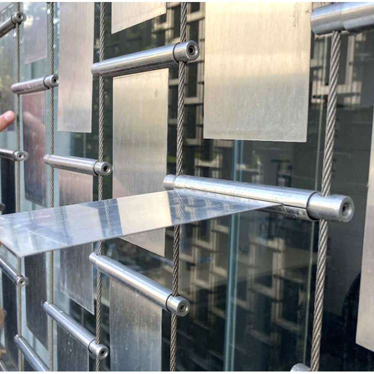 風(fēng)動(dòng)幕墻 風(fēng)鈴幕墻風(fēng)動(dòng)幕墻 不銹鋼風(fēng)動(dòng)幕墻特點(diǎn)