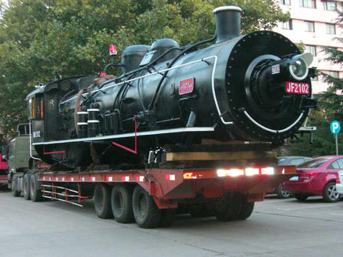 景區(qū)用火車(chē)頭出售-退役綠皮火車(chē)出售價(jià)格-廠家-綠皮火車(chē)車(chē)廂