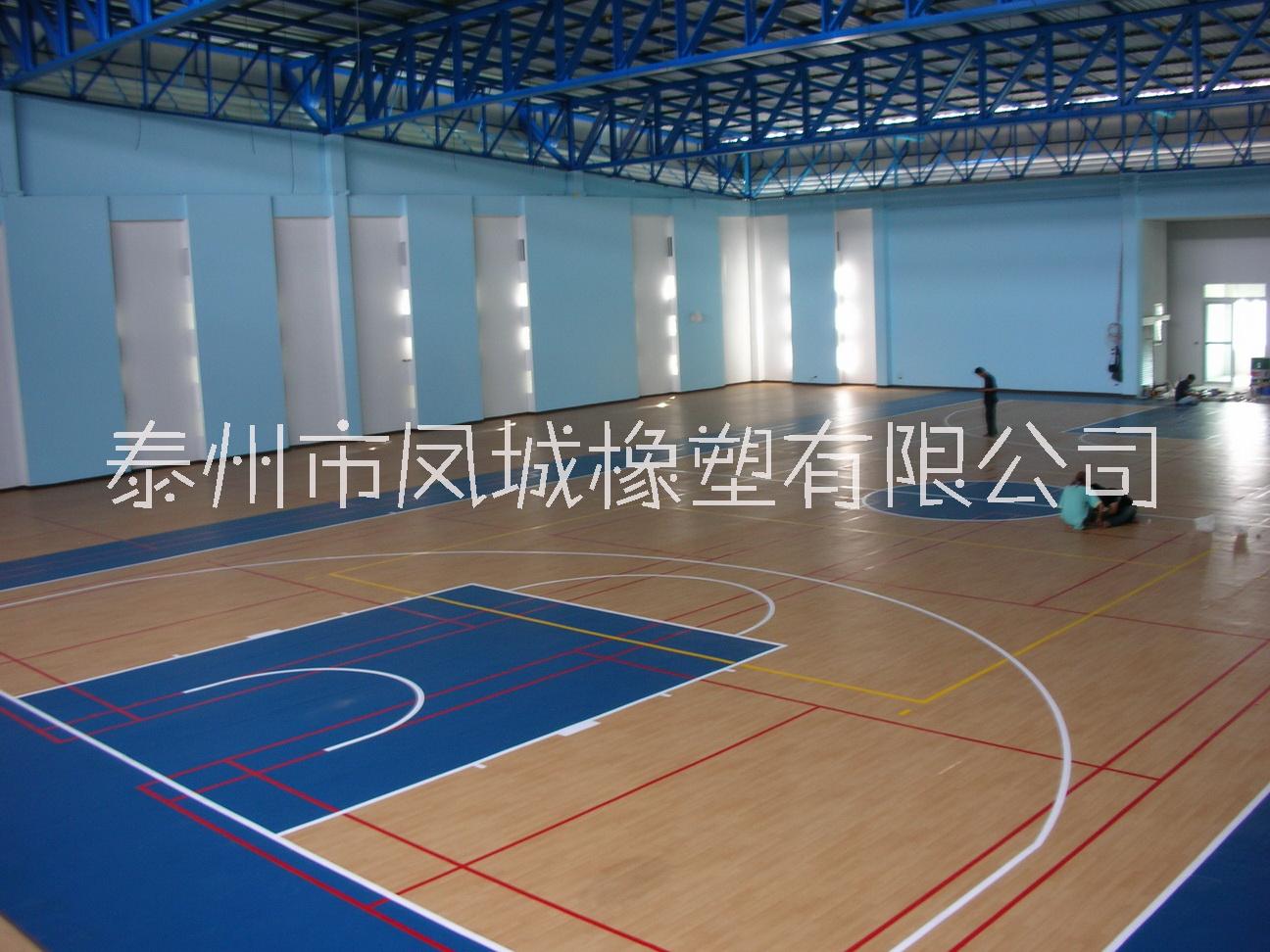 英利奧多層復(fù)合地板廠家/英利奧運(yùn)動地膠出廠價