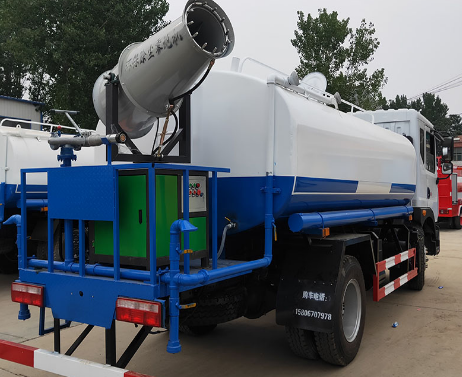 霧炮灑水車廠家  霧炮灑水車哪家好