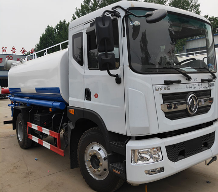 霧炮灑水車廠家  霧炮灑水車哪家好