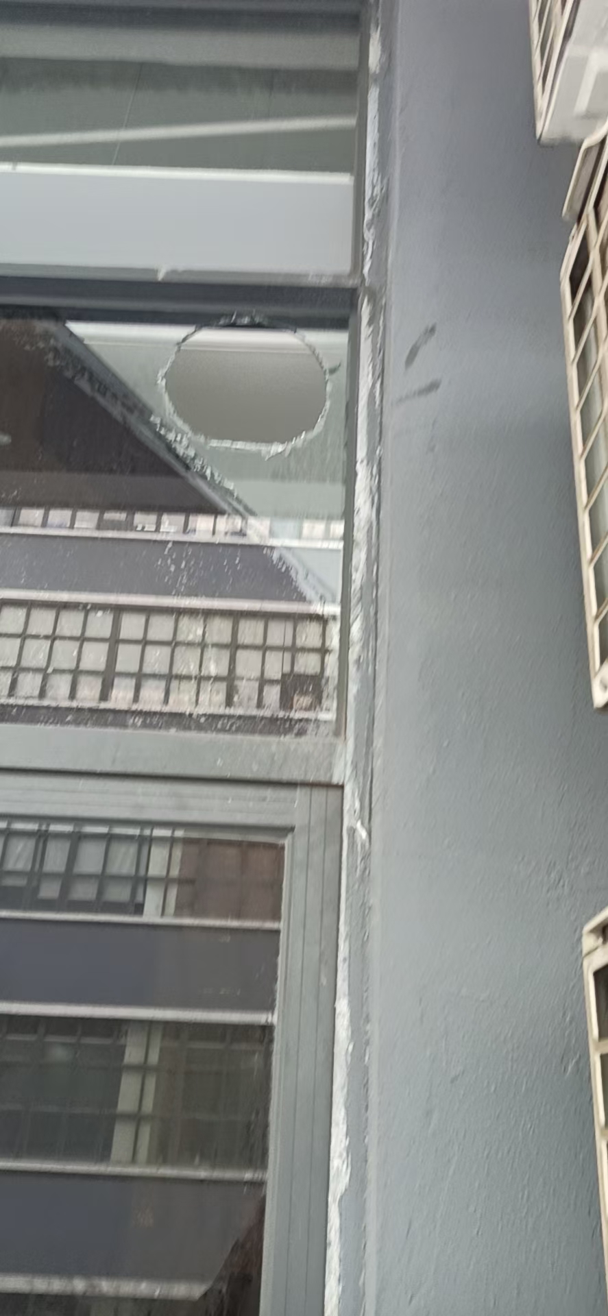 深圳玻璃切割打孔 玻璃門窗切割打孔價(jià)格 玻璃切割打孔報(bào)價(jià)