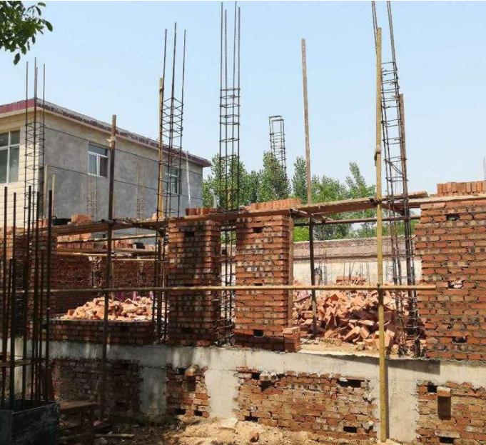 紅磚廠家定制_多少錢一塊【逸居建筑材料有限公司】