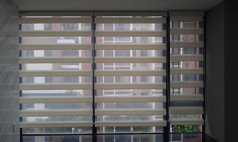 東莞松山湖辦公室窗簾卷簾垂簾安裝報(bào)價(jià)熱線