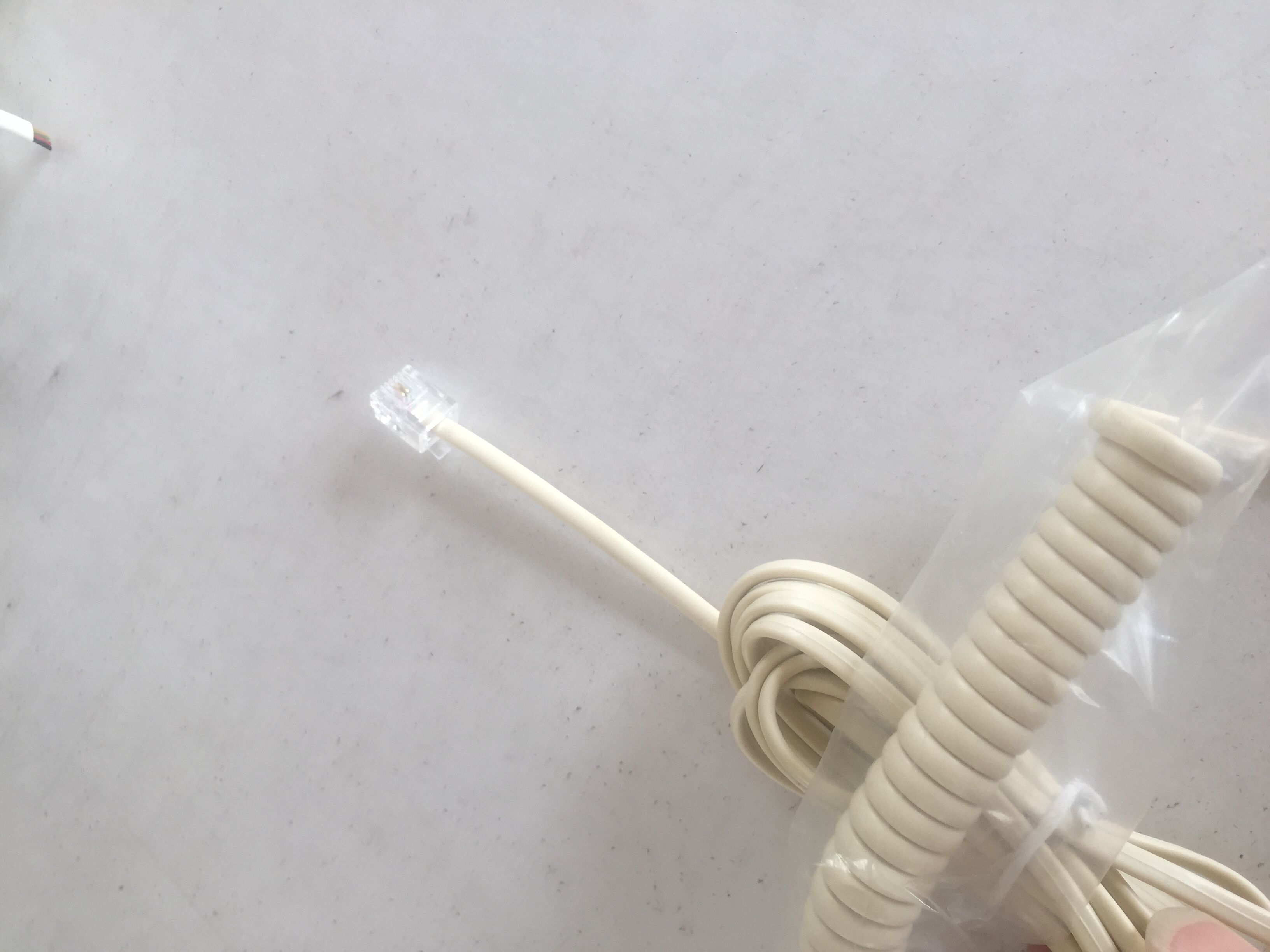 米黃曲直連接線 環(huán)保電話線