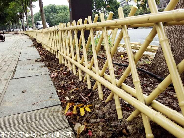 直銷竹節(jié)籬笆 不銹鋼仿竹護(hù)欄 草坪仿竹護(hù)欄