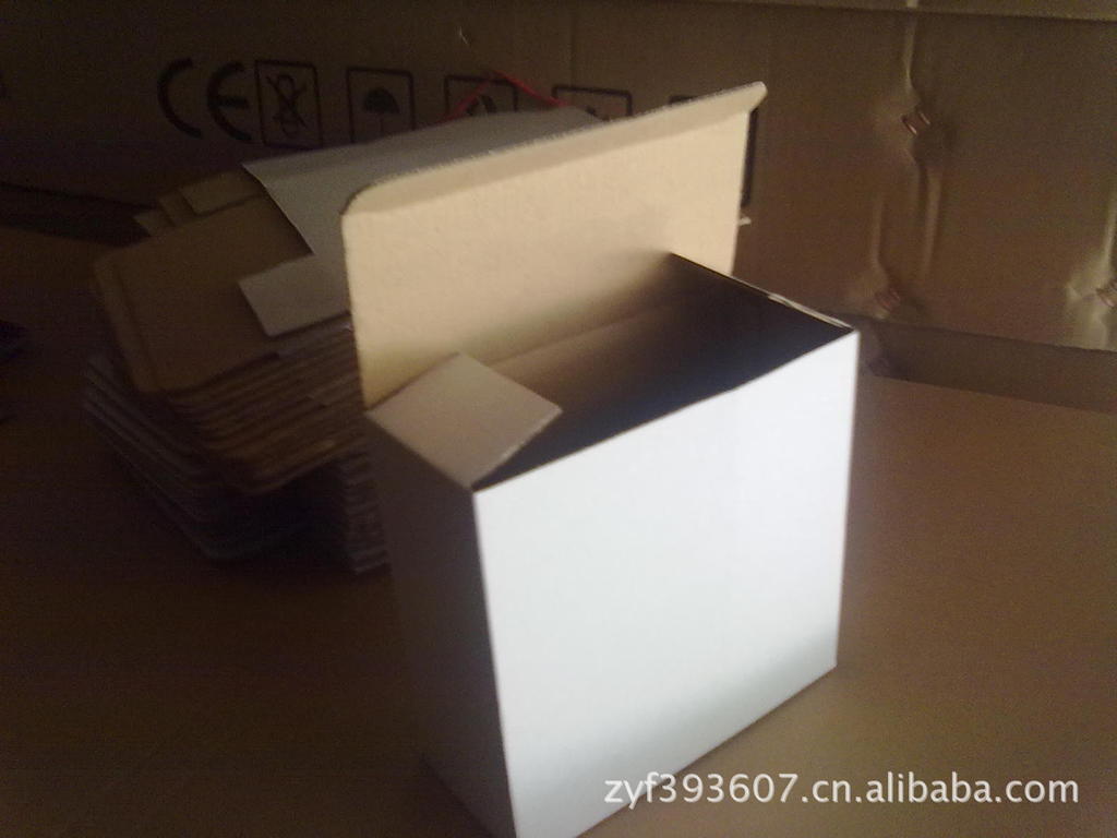 佛山E坑B坑C坑三層五層七層牛皮紙箱定制 廠家供應(yīng)量大優(yōu)惠