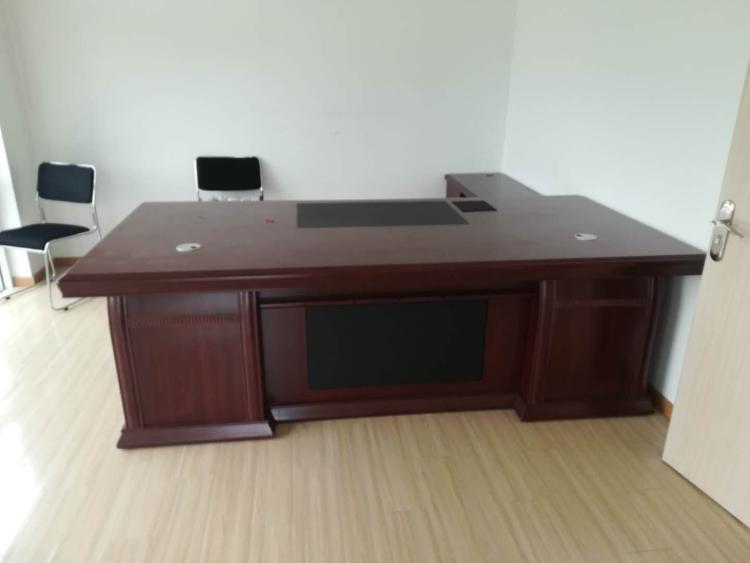 二手辦公家具回收廠家  二手辦公家具回收價(jià)格 二手辦公家具回收哪里好