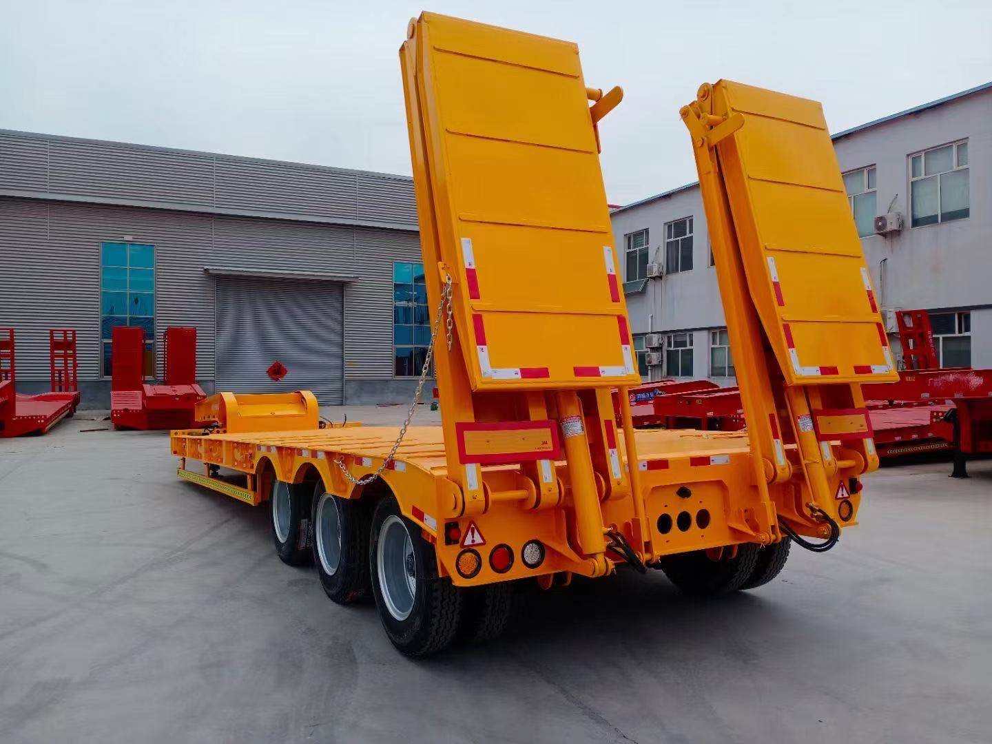 半掛車(chē)廠家  半掛車(chē)價(jià)格