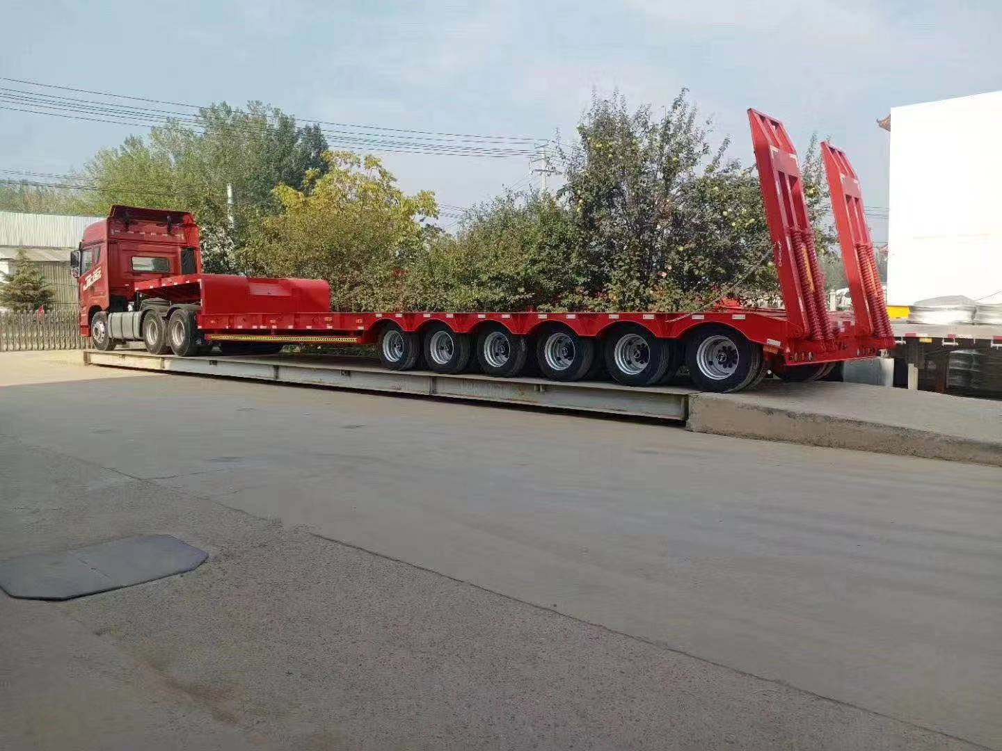 半掛車聯(lián)系電話  半掛車多少錢