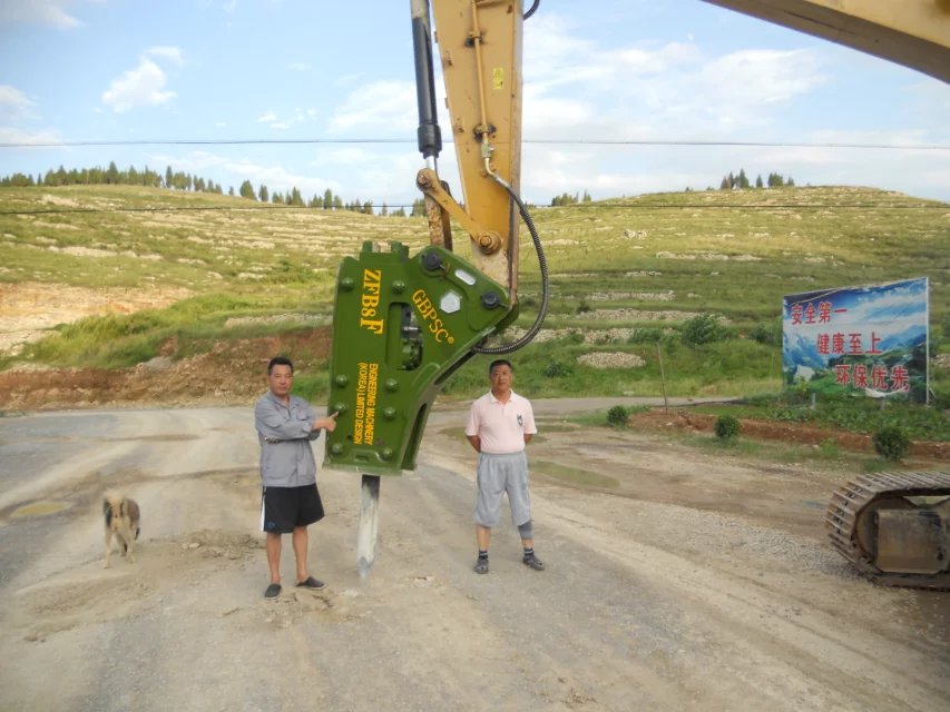 微挖時代來臨 選擇工兵破碎錘的重要性 供應(yīng)丹東工兵破碎錘釬桿直徑140毫米ZFB8F