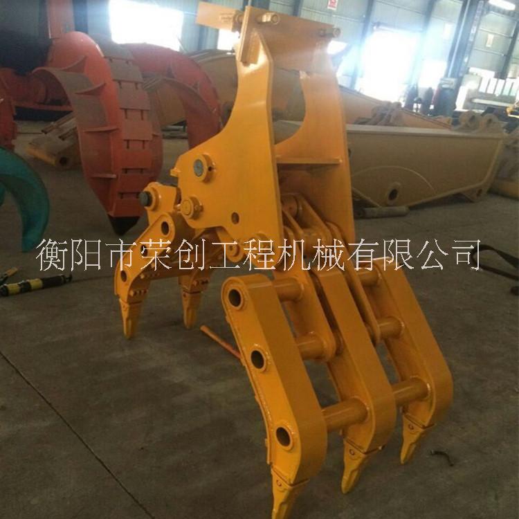 湖南衡陽榮創(chuàng)機械挖機改裝抓鋼器廠家