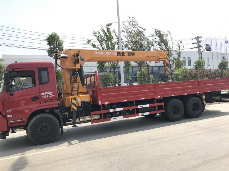 東風(fēng)新款后八輪配12噸隨車(chē)吊 東風(fēng)后八輪配12噸隨車(chē)吊 東風(fēng)后八輪配12噸隨車(chē)吊供應(yīng) 東風(fēng)后八輪配12噸隨車(chē)吊廠家