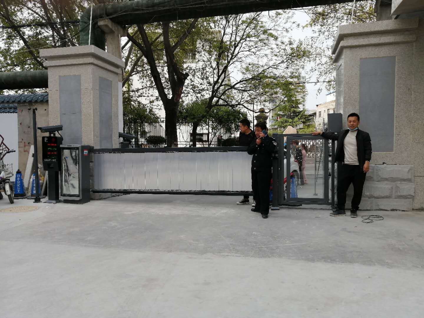 供應(yīng)張川西和禮縣秦安甘谷 車牌識(shí)別道閘廣告道閘直桿道閘 車牌識(shí)別道閘廣告道閘直桿道閘柵欄