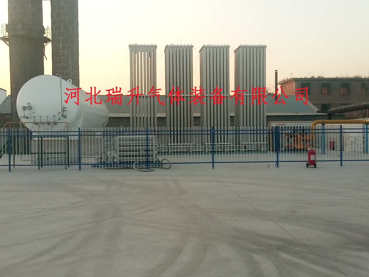 專業(yè)制作LNG專業(yè)制作LNG氣化調(diào)壓撬 煤改氣設(shè)備 LNG燃?xì)庹{(diào)壓裝置氣化調(diào)壓撬 煤改氣