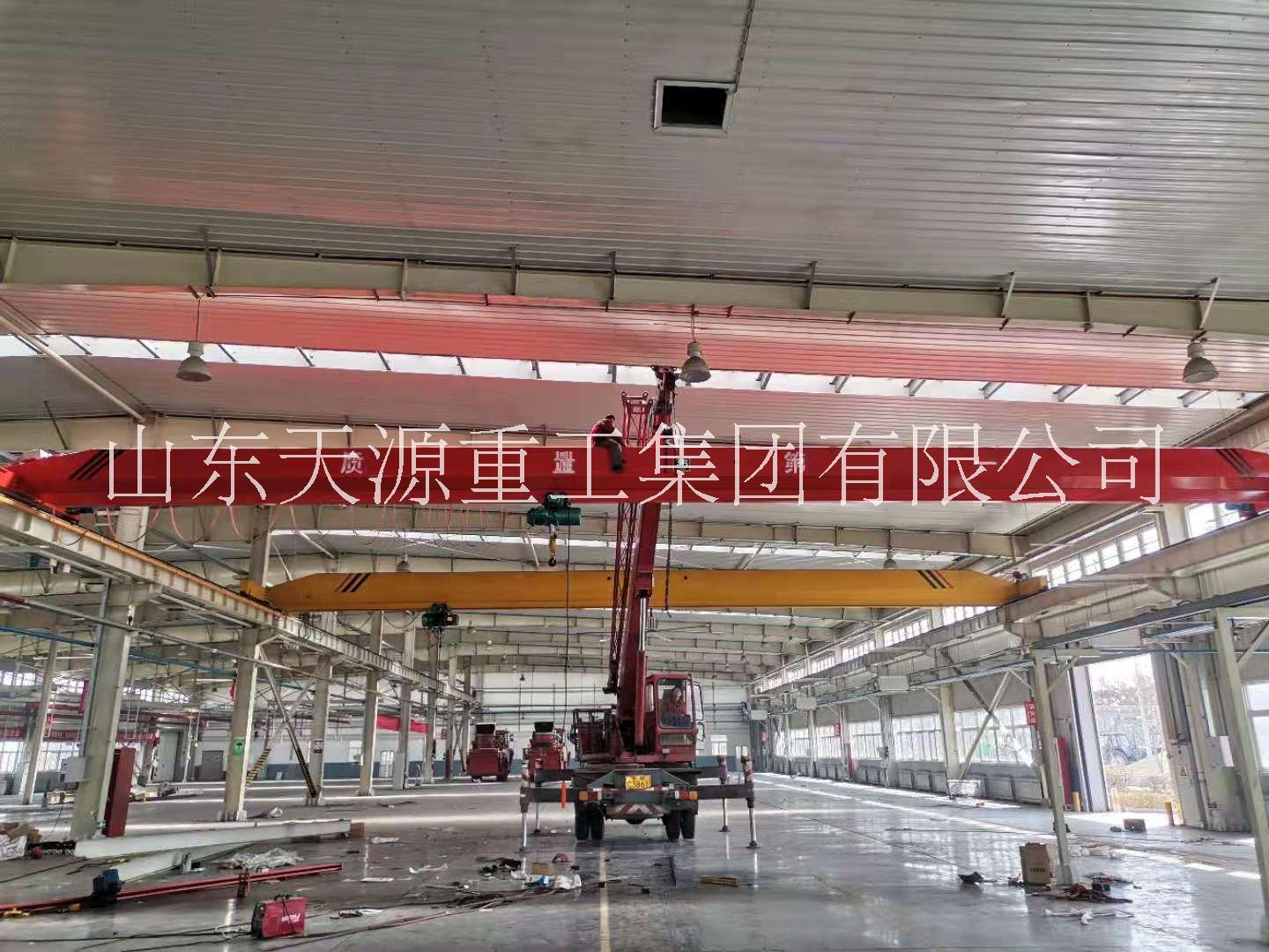 山東供應(yīng)廠家單梁行車單軌吊提梁機(jī)批發(fā)價　天源重工集團(tuán)