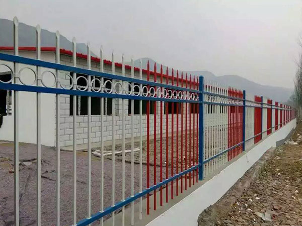 圍墻護(hù)欄批發(fā)價(jià)格  圍墻護(hù)欄多少錢