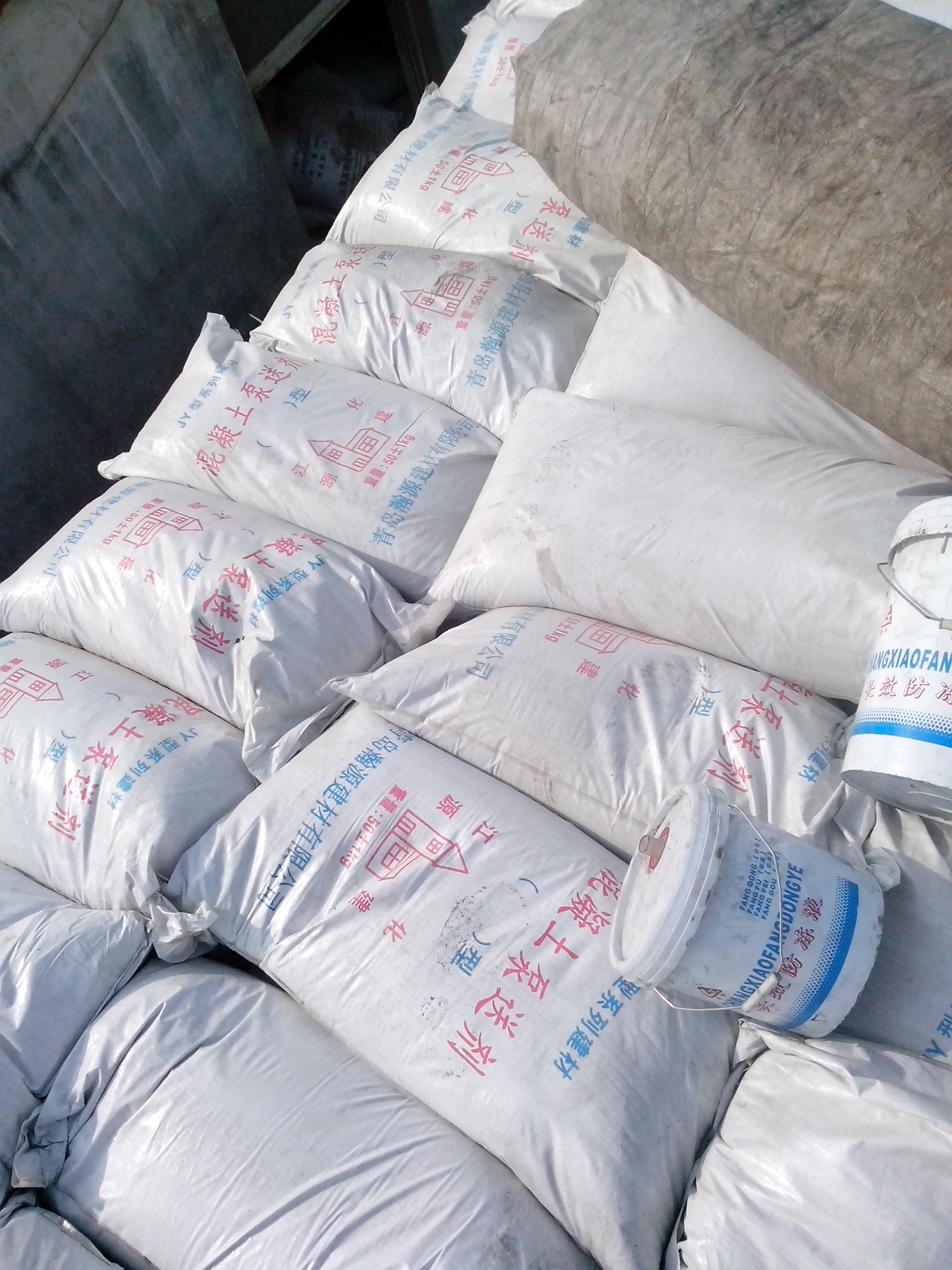 高濃度泵送劑生產(chǎn)廠家哪家好、青島高濃度泵送劑批發(fā)價(jià)格【青島瀚源建材有限公司】