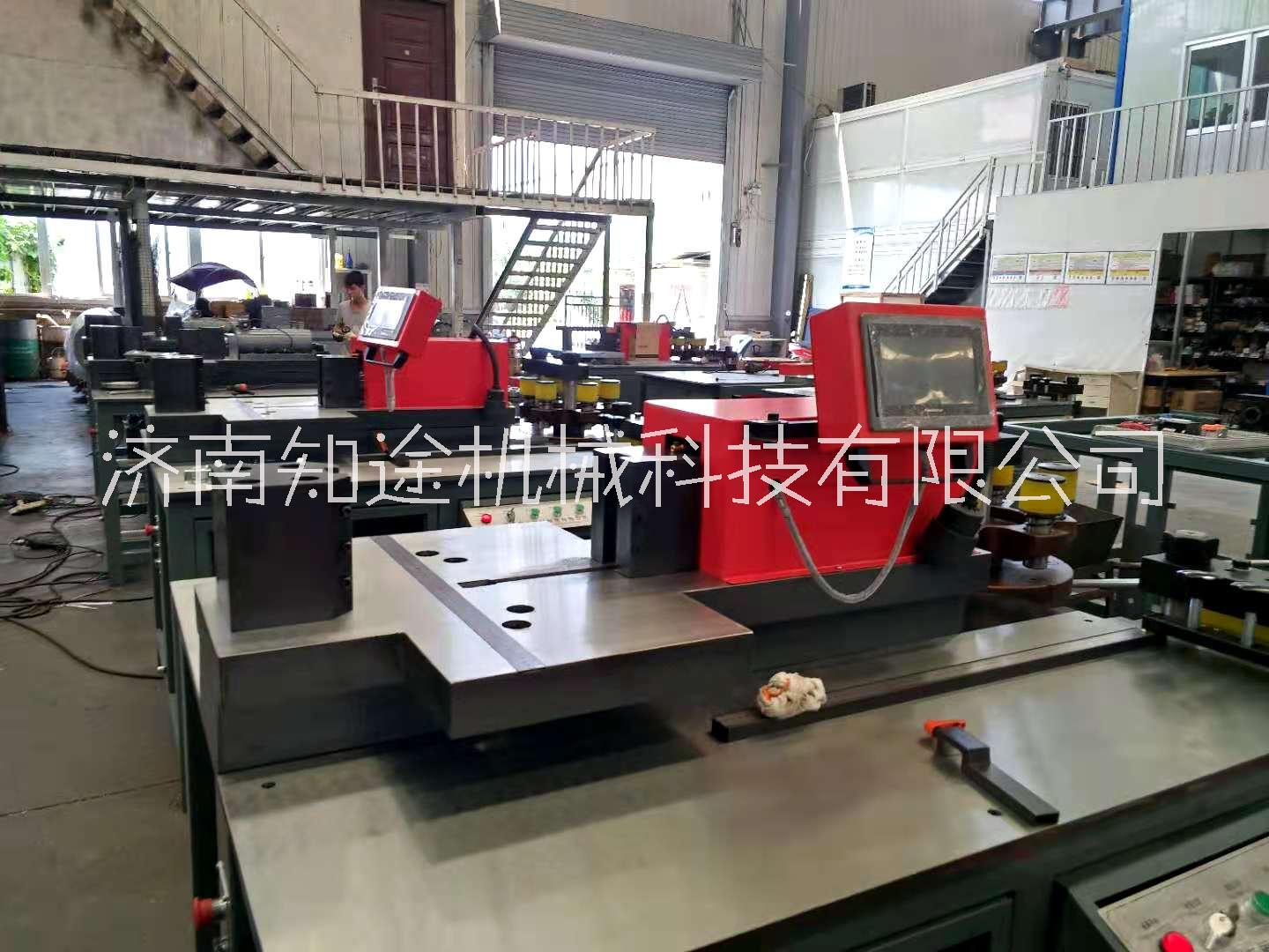供應MX-30 三工位母線加工機，操作簡單，模具更換方便