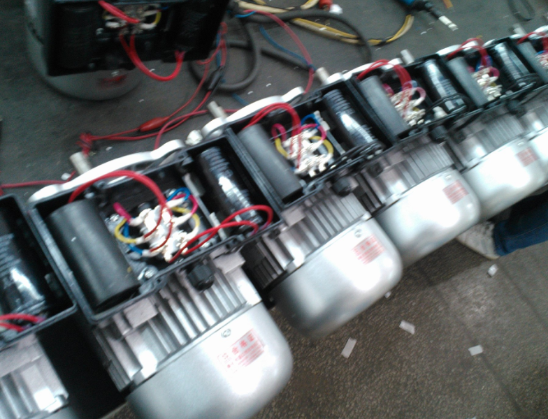 PE熱熔機(jī)配套電機(jī) PE熱熔機(jī)配套電機(jī)供應(yīng)商