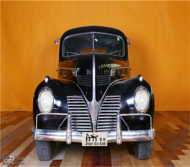 租老爺車奔馳老爺車 勞斯萊斯銀靈敞篷老爺車雙層巴士租賃哈雷機車