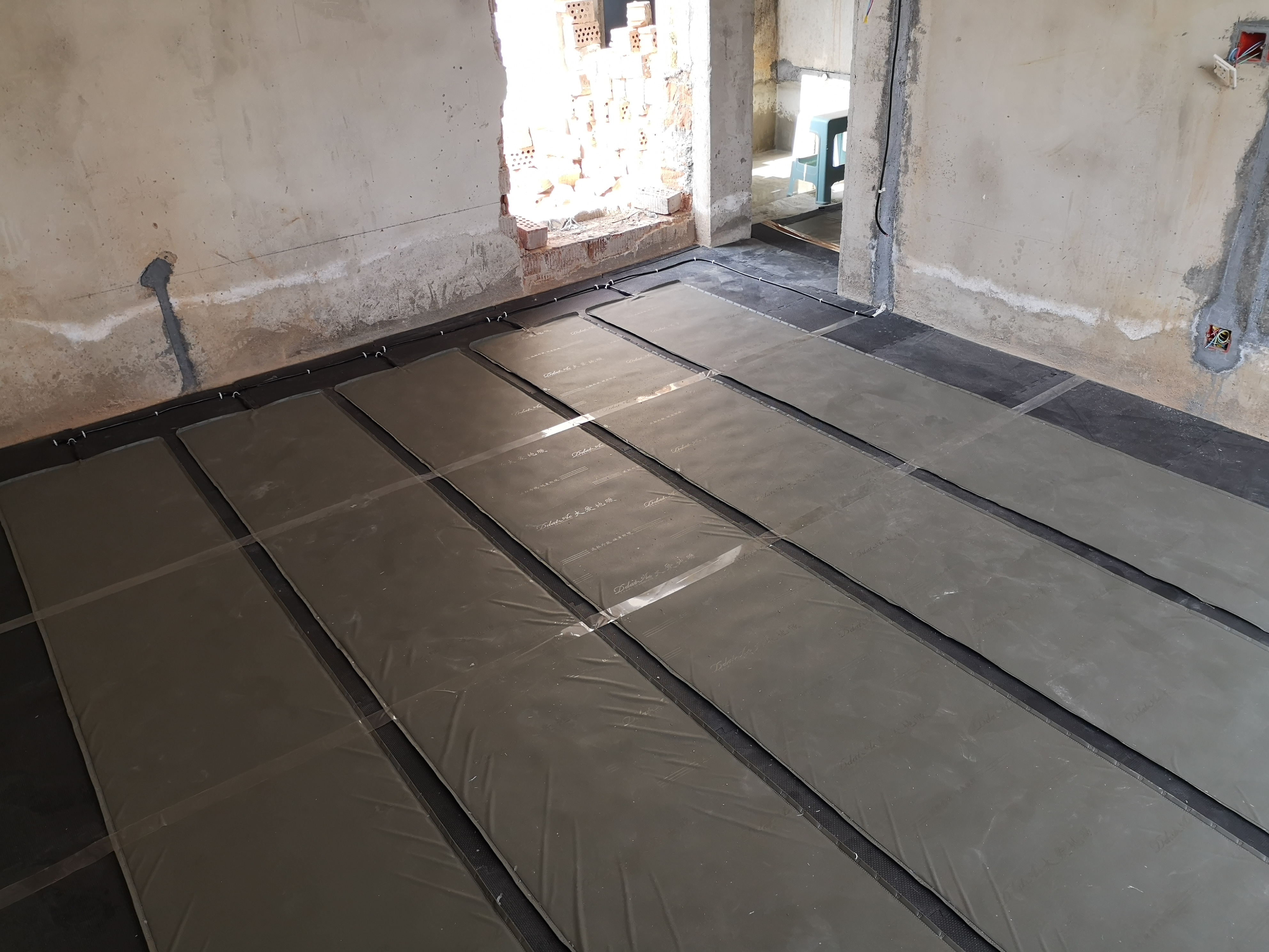 大愛遠紅外電地暖