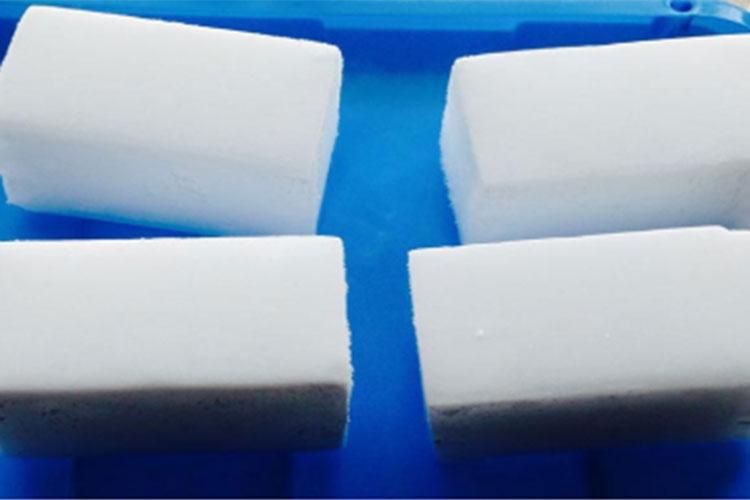 磚狀干冰廠家 食品級 含量高 現(xiàn)貨供應