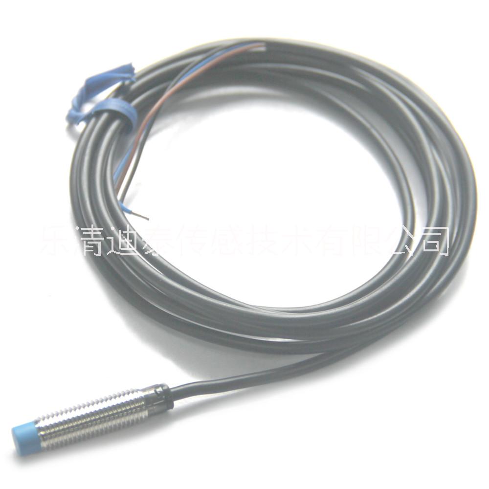 圓柱形電感式傳感器DTRL-08