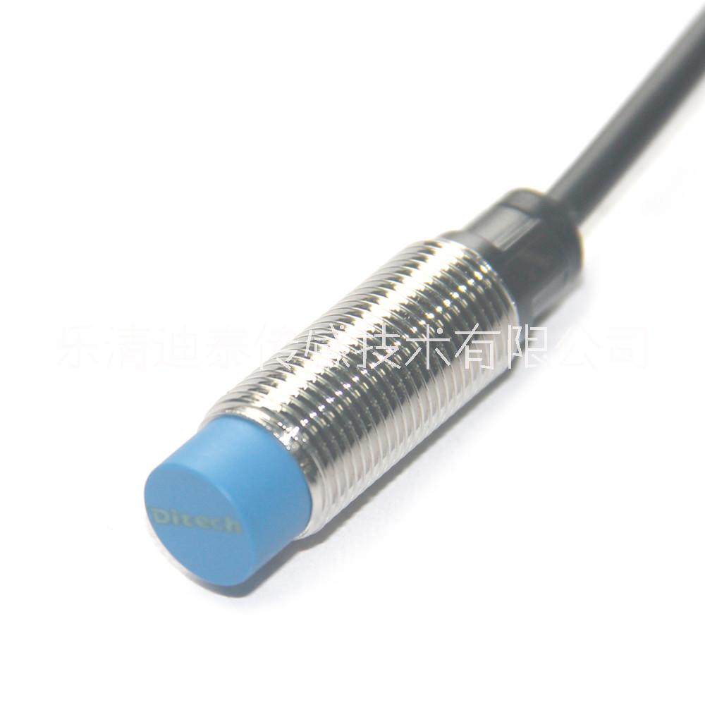 圓柱形電感式傳感器DTRL-12