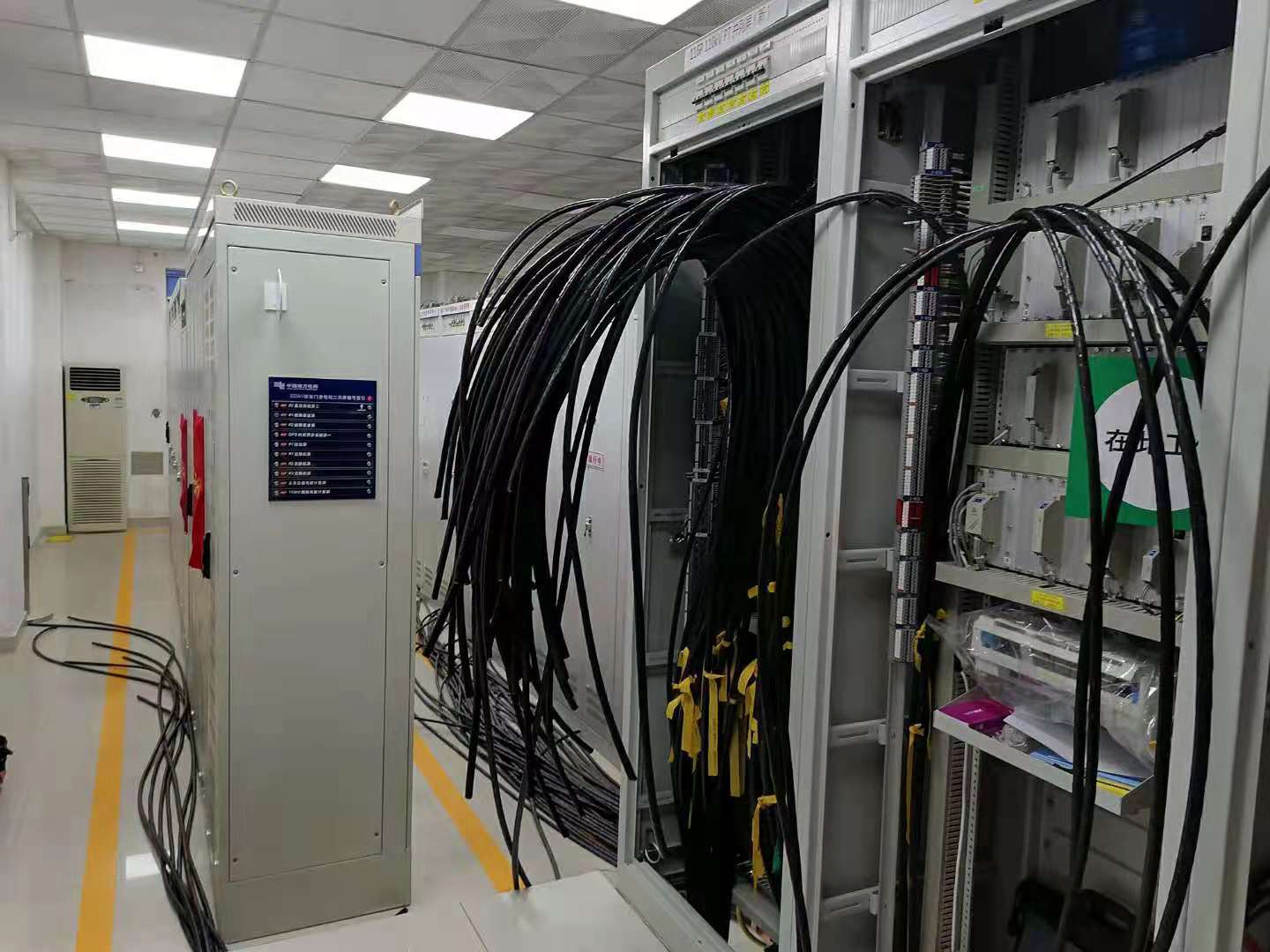 東莞高低壓電纜敷設(shè)施工隊的話  東莞低壓電纜壓頭