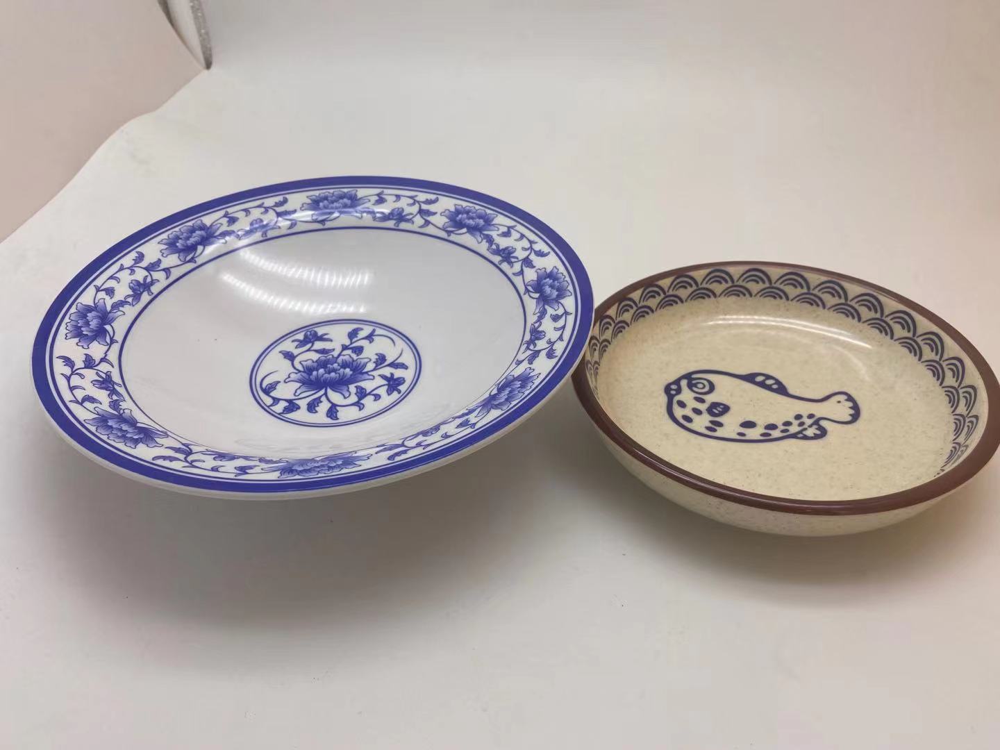 上海壹粵密胺小丑魚涼菜碟，瀏陽蒸菜碗密胺仿瓷餐具批發(fā)定制