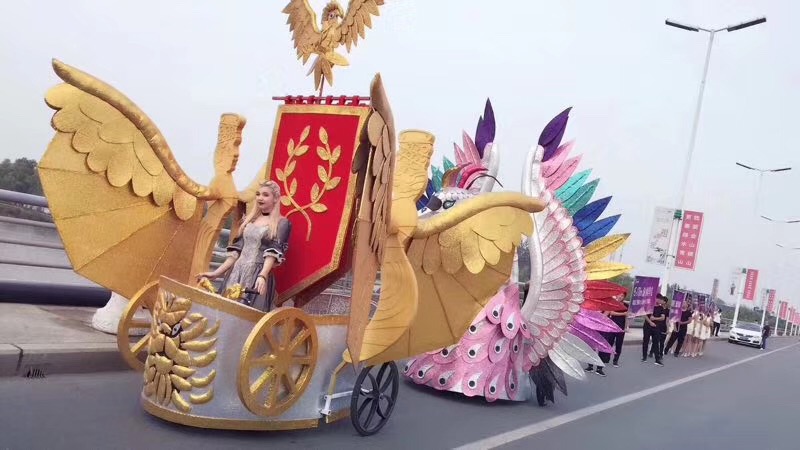 多彩女王花車租賃女王花車出租租賃