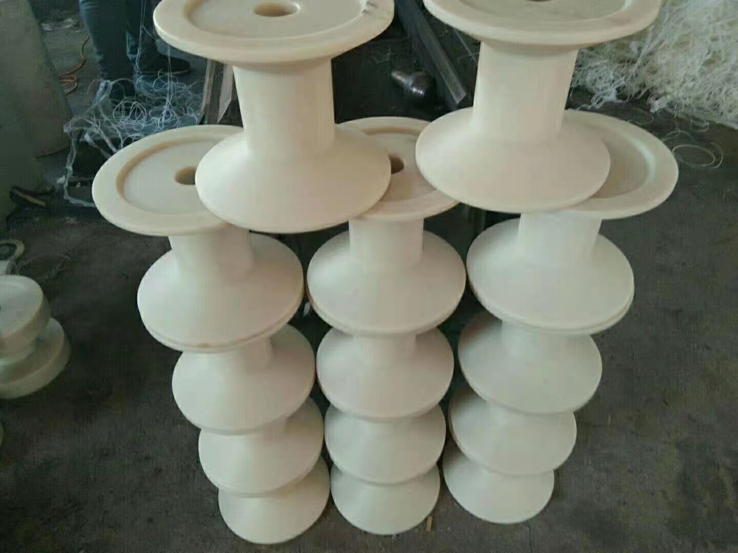 尼龍V型輪-中型輪-大型輪白黑綠色耐磨