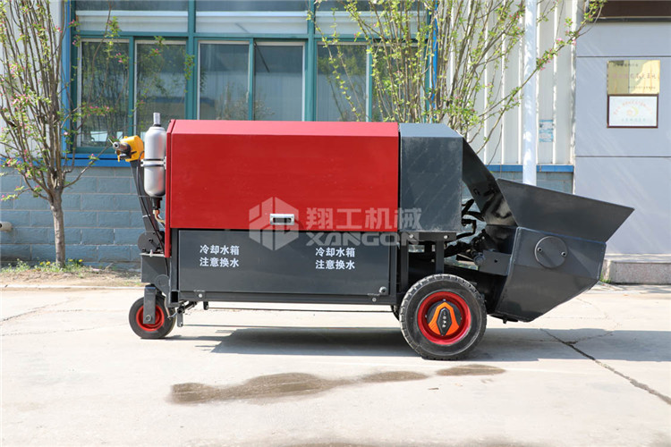 15kw混凝土輸送泵，小型泵澆筑泵，二次結(jié)構(gòu)輸送泵