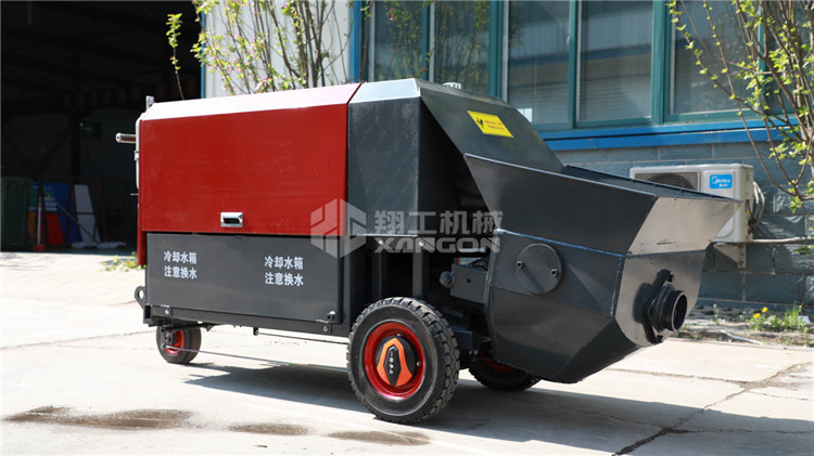 15kw混凝土輸送泵，小型泵澆筑泵，二次結(jié)構(gòu)輸送泵