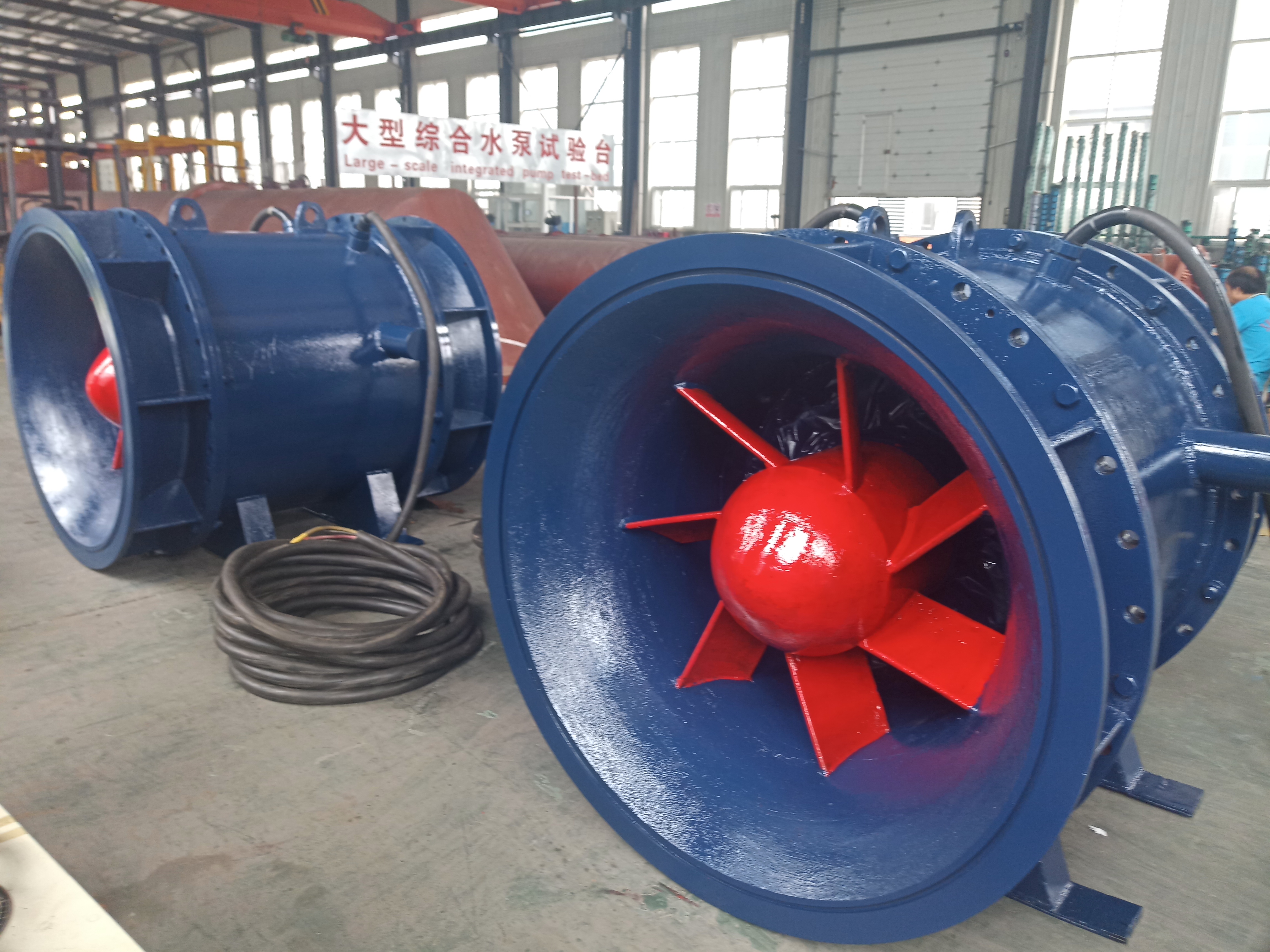 排澇搶險用1000QGWZ全貫流潛水電泵臥式安裝