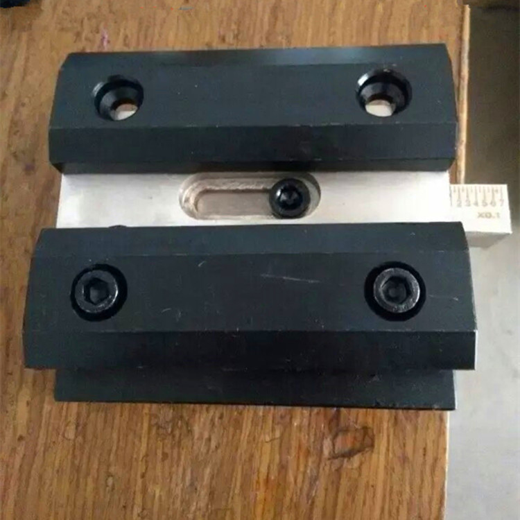 折彎機(jī)夾模塊廠家供應(yīng)折彎機(jī)夾具