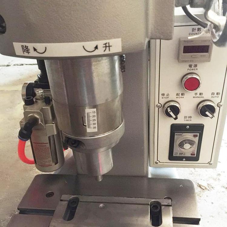 新款鉚釘機(jī)廠商定購(gòu)_鉚釘機(jī)廠商加工