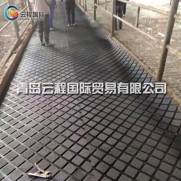 橡膠牛馬墊 牛臥床橡膠墊 馬棚通道墊 待擠去防滑墊 小牛防滑墊 奶牛防滑墊