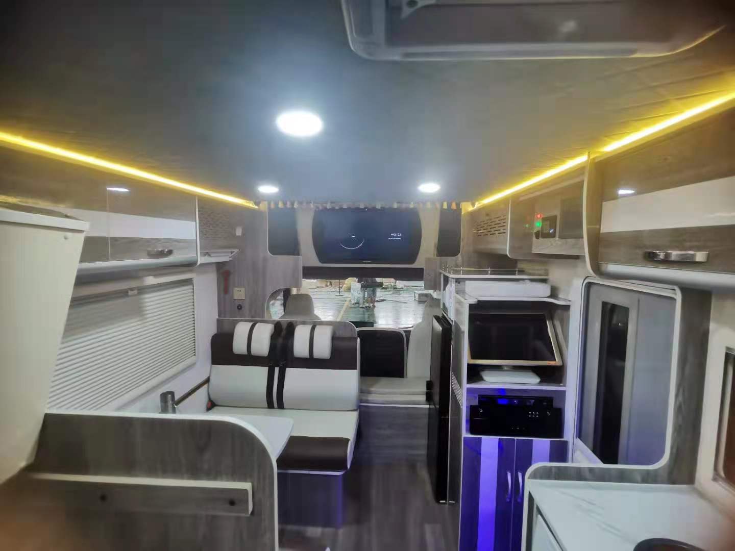 躍進H500平頭輕卡房車  H500輕卡  湖北中恒汽車裝備有限公司