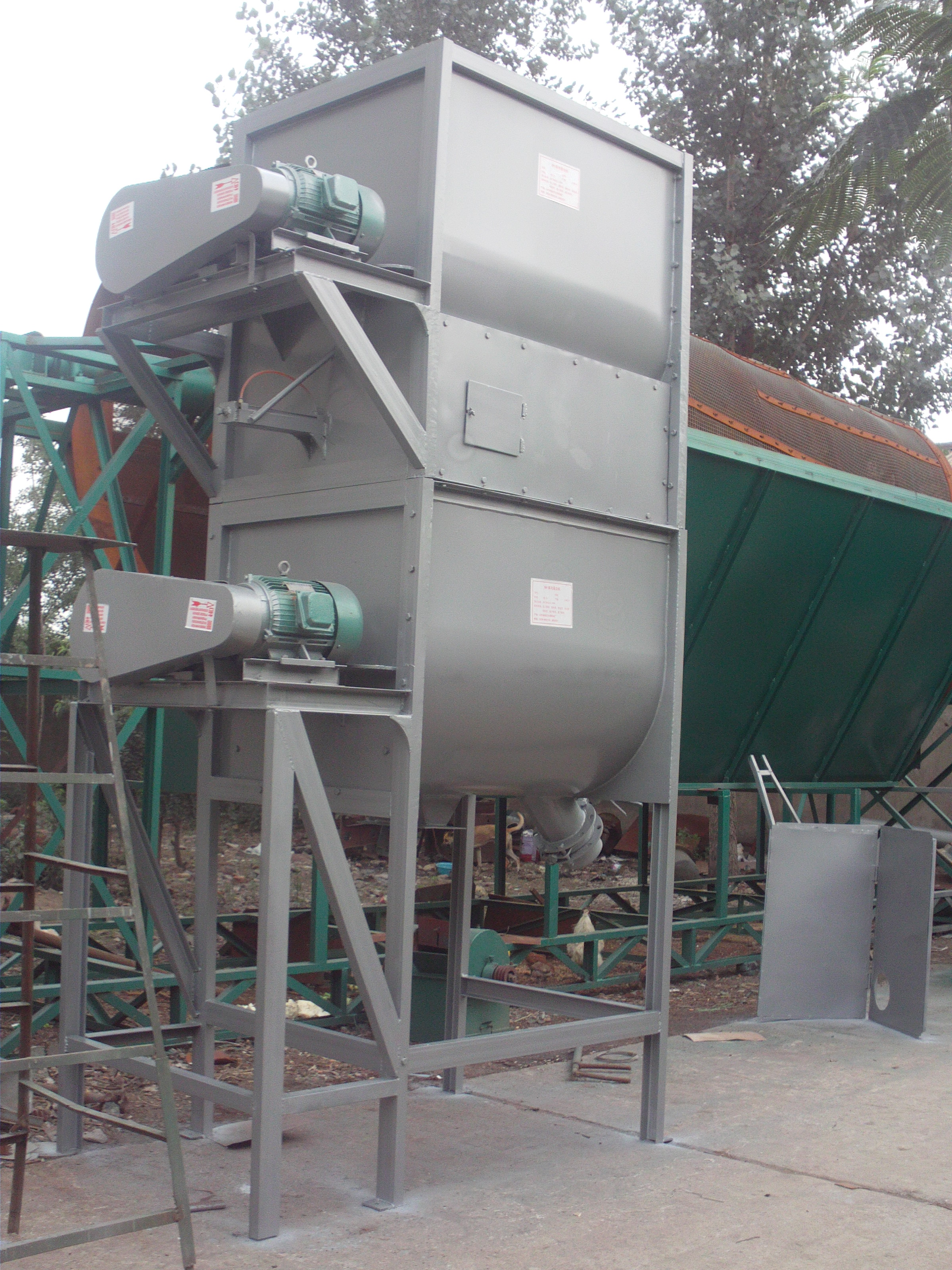 供應(yīng)臨沂臥式雙軸攪拌機，多功能干濕物料混合機