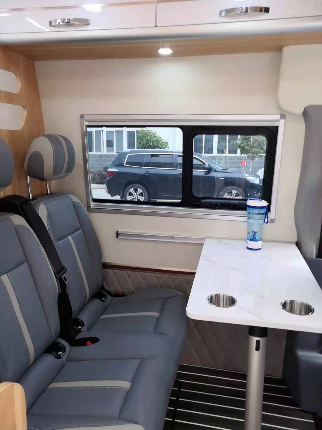 V80長軸高頂B型房車  大通V80B型報(bào)價(jià)  國六 自動(dòng)擋房車