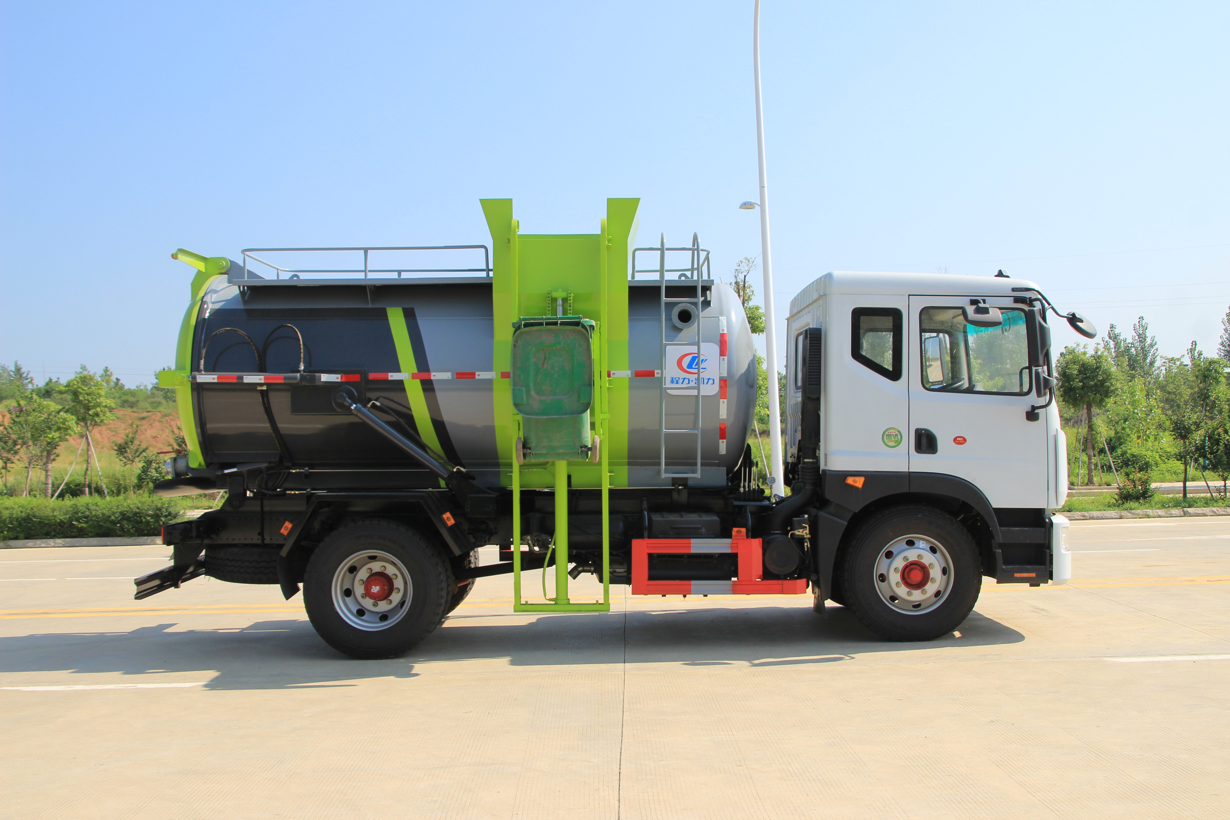 國六東風D9餐廚垃圾車