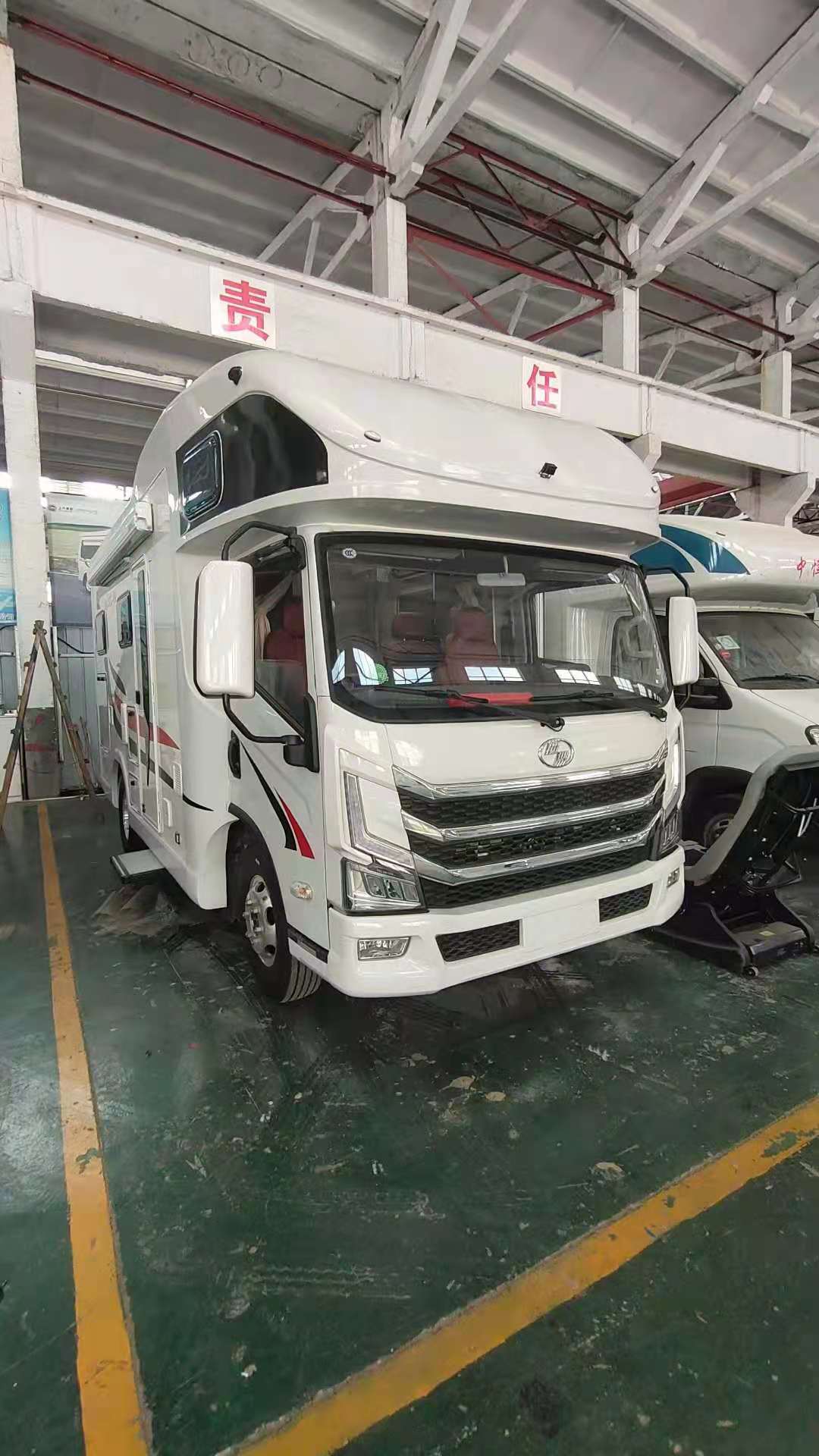 躍進(jìn)H500C型   C型房車  房車生產(chǎn)廠家